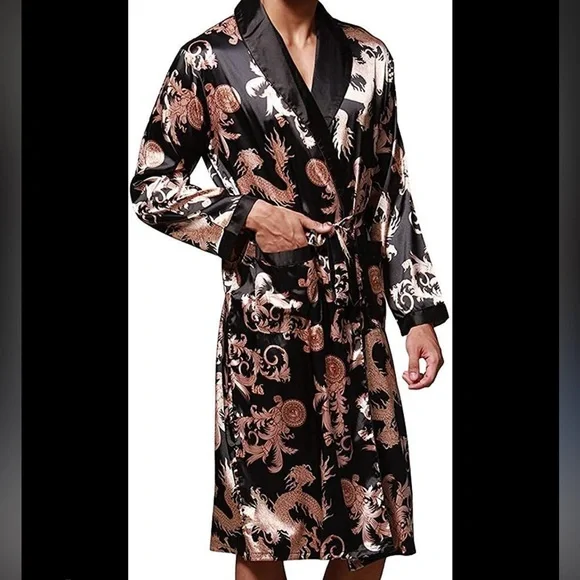 Elegant Black and Gold Unisex Italian Kimono Robe - Picture 9 of 9